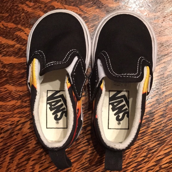 🔥VANS TODDLER FLAME SNEAKERS 🔥 - Picture 4 of 7